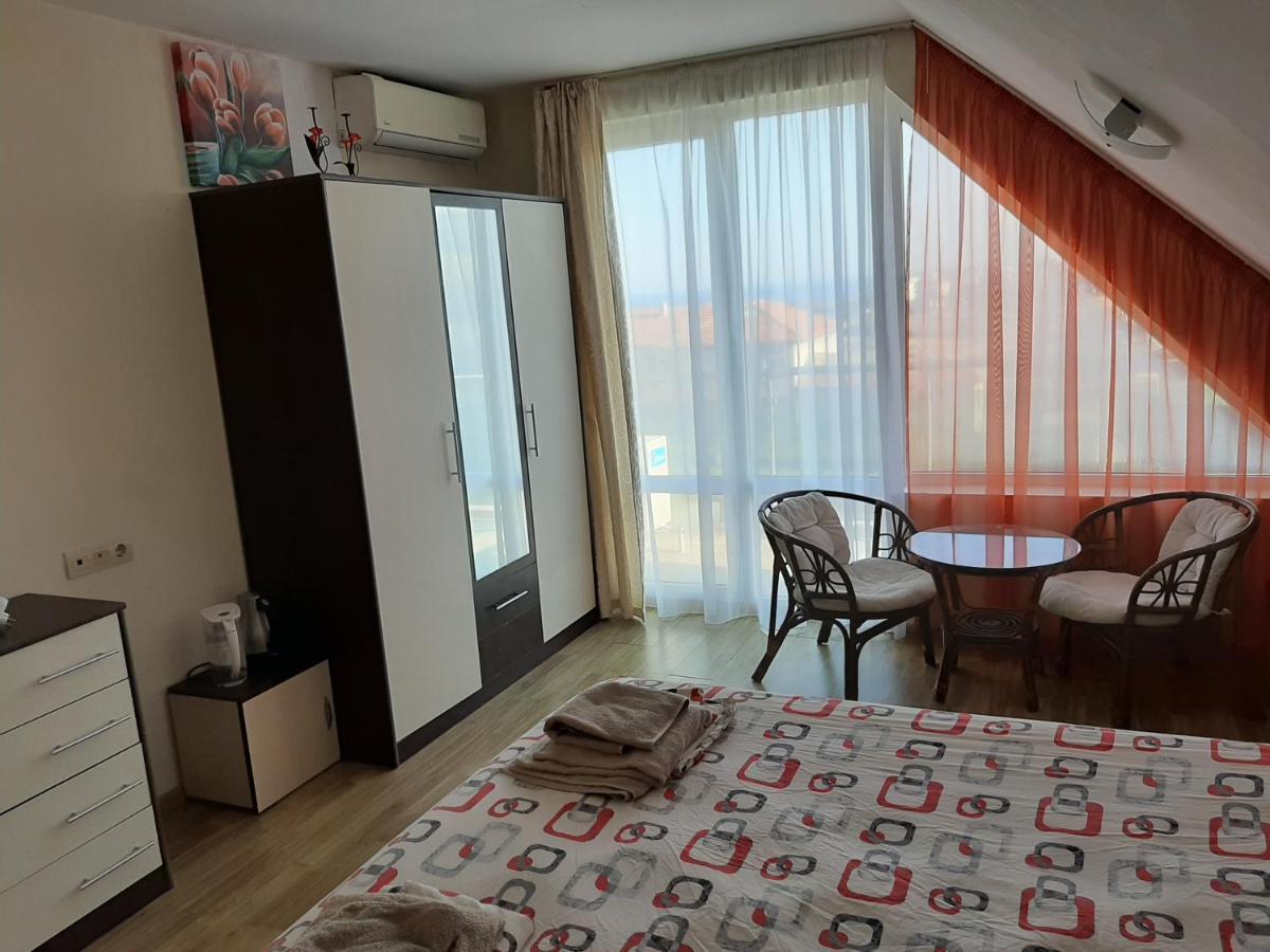 Alexander Lozenets Beach Complex Apartment 외부 사진