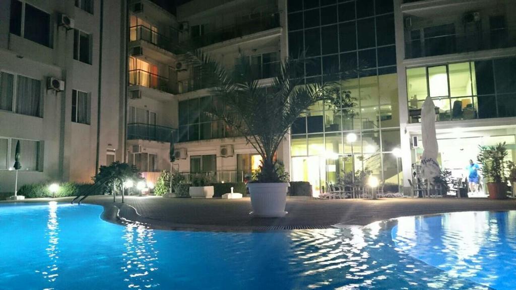 Alexander Lozenets Beach Complex Apartment 외부 사진