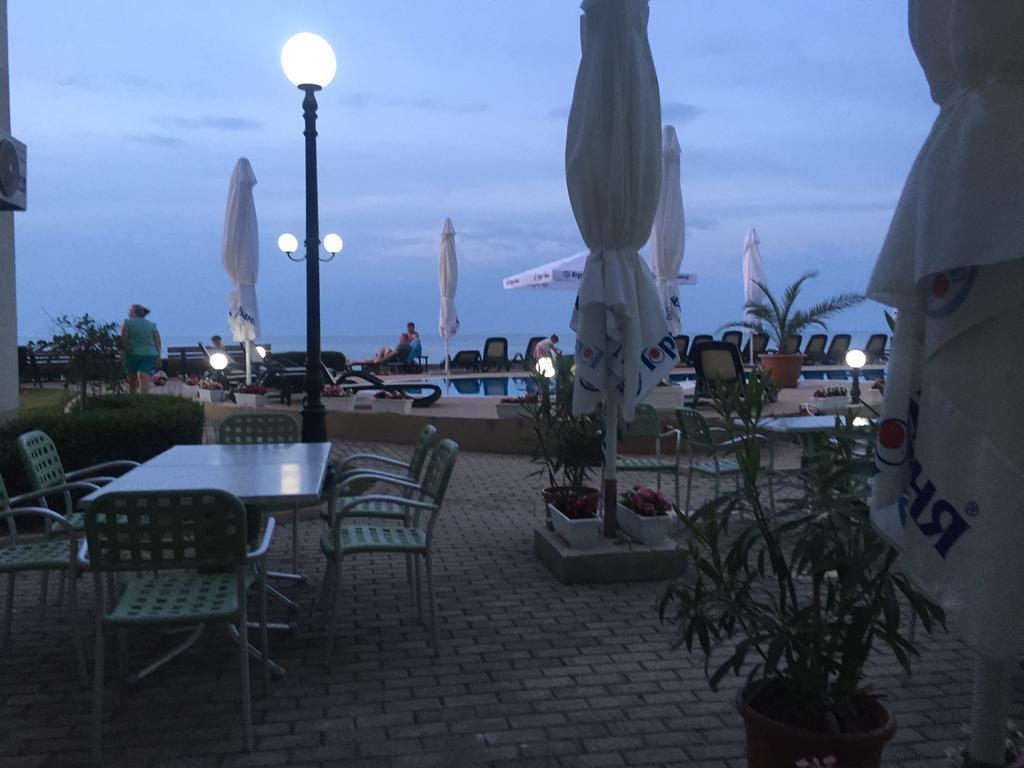 Alexander Lozenets Beach Complex Apartment 외부 사진